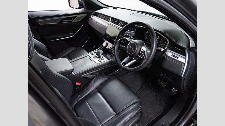 2023 認定中古車 Jaguar F-Pace アイガーグレイ D204 AWD（オートマチック）MHEV R-DYNAMIC SE
