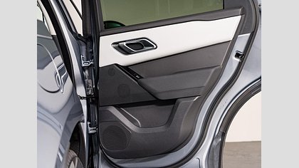 Range Rover Velar 14