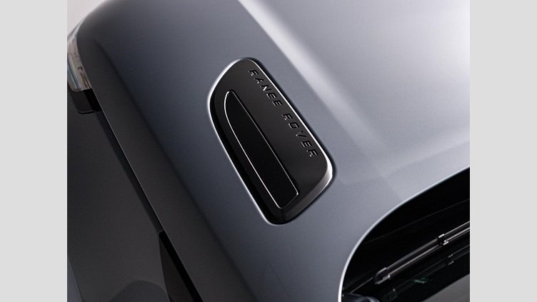 2024 認定中古車 Land Rover Range Rover Velar ザダルグレイ D200マイルドハイブリッド（ディーゼル） スタンダードホイールベース Dynamic SE