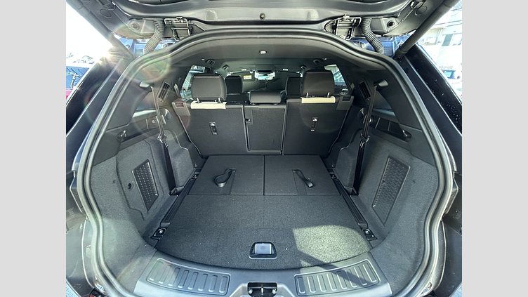 2024 認定中古車 Land Rover Discovery Sport ヴァレジネブルー D200マイルドハイブリッド（ディーゼル） 標準ホイール Dynamic SE