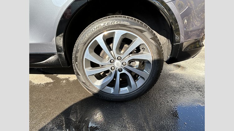 2024 認定中古車 Land Rover Discovery Sport ヴァレジネブルー D200マイルドハイブリッド（ディーゼル） 標準ホイール Dynamic SE