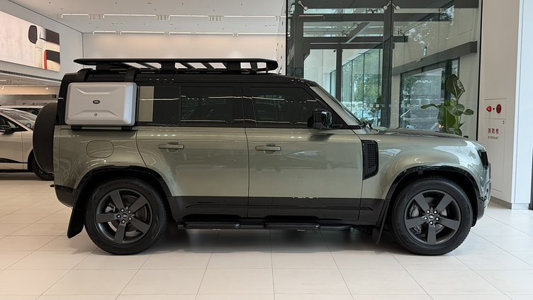 2025 新車 Land Rover Defender 110 (1DJ) 盤古大陸綠 Pangea Green D300  輕油電混合 X-Dynamic HSE