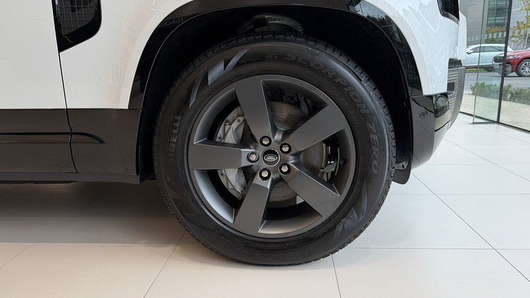2025 新車 Land Rover Defender 110 (1AA) 富士山白 Fuji White D300  輕油電混合 X-Dynamic HSE
