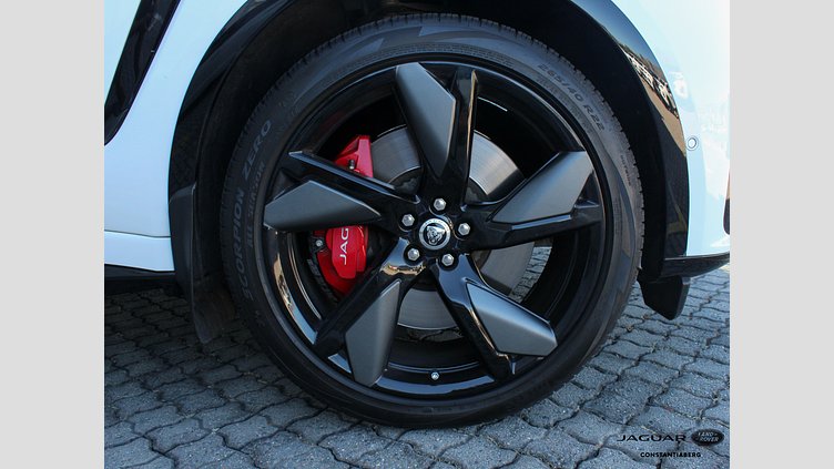 2024 Approved Jaguar F-Pace Fuji White AWD 5.0 P SVR