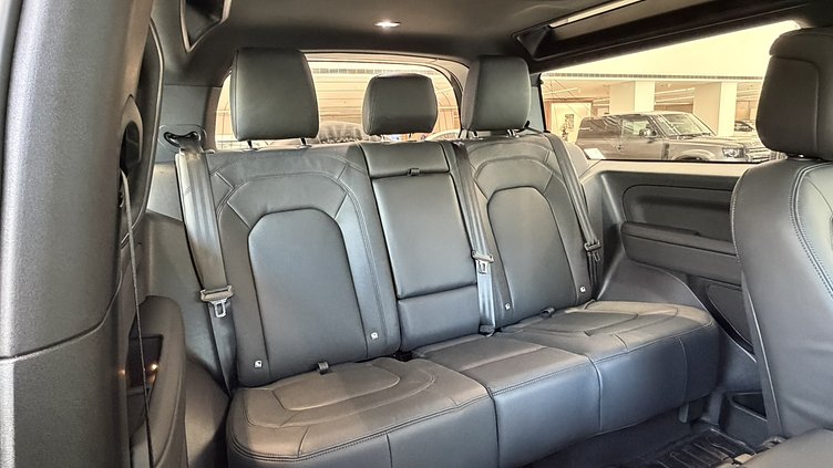 2025 新車 Land Rover Defender 90 (1AU) 喀爾巴阡灰 Carpathian Grey D300  輕油電混合 X-Dynamic HSE