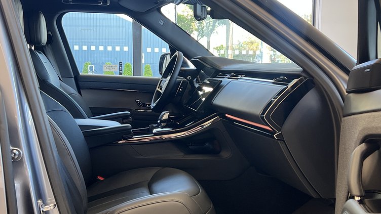 2025 新車 Land Rover Range Rover Sport (1DF) Eiger Grey 艾格峰灰 P400 Petrol Mild Hybrid Dynamic SE