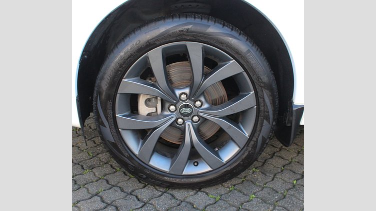 2023 Approved Land Rover Discovery Sport Fuji White AWD D200 HSE R-Dynamic 