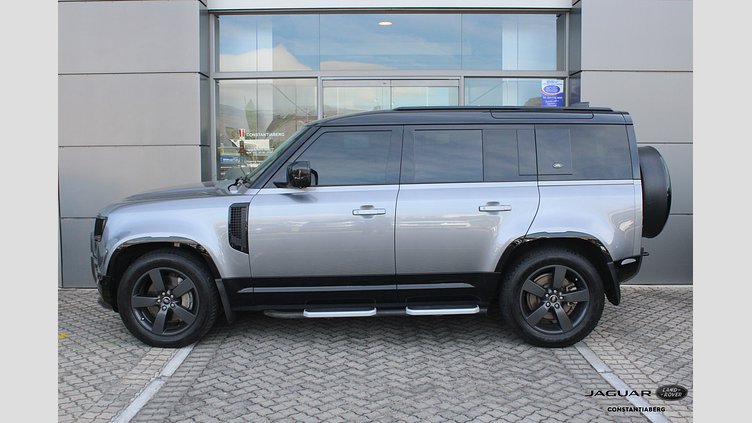 2023 Approved Land Rover Defender 110 Eiger Grey AWD 110 D300 X -DYNAMIC HSE 