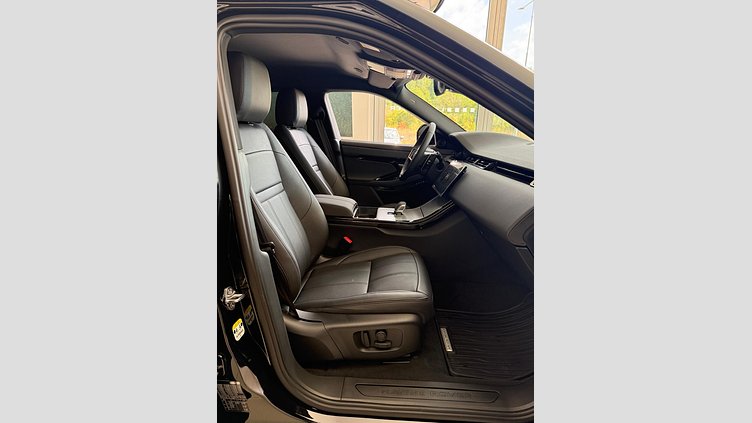 2025 Novo vozilo Land Rover Range Rover Evoque Santorini Black 2.0D 163KS AWD S