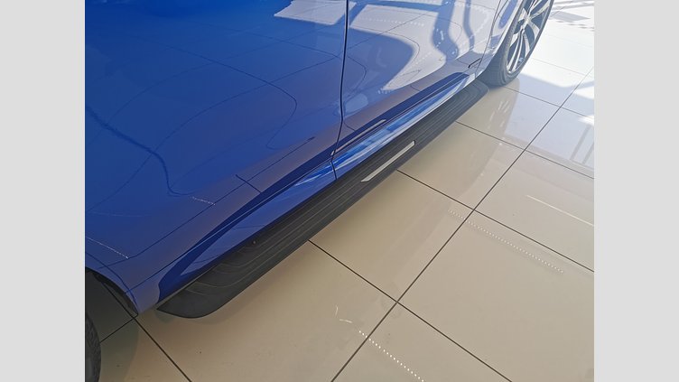 2024 認定中古車 Land Rover Range Rover Sport ベロシティブルー - グロスフィニッシュ P550eプラグインハイブリッド（ガソリン） スタンダードホイールベース Autobiography