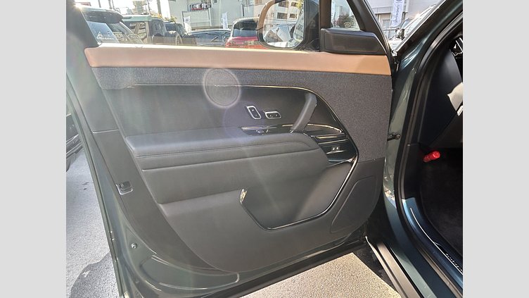 2024 認定中古車 Land Rover Range Rover Sport ジオラグリーン P550eプラグインハイブリッド（ガソリン） スタンダードホイールベース Autobiography