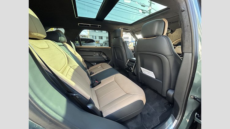 2024 認定中古車 Land Rover Range Rover Sport ジオラグリーン P550eプラグインハイブリッド（ガソリン） スタンダードホイールベース Autobiography