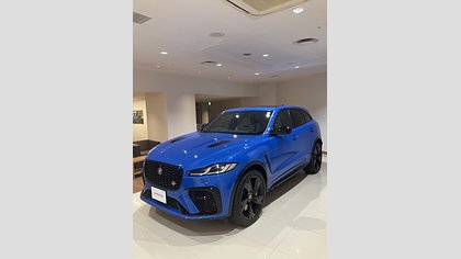 F-Pace 13