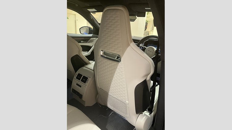 2023 認定中古車 Jaguar F-Pace ウルトラブルー P550 AWD（オートマチック） SVR