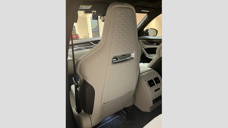 2023 認定中古車 Jaguar F-Pace ウルトラブルー P550 AWD（オートマチック） SVR