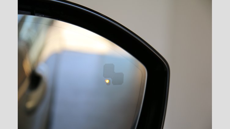 2024 認定中古車 Jaguar F-Pace ハクバシルバー D204 AWD（オートマチック）MHEV S