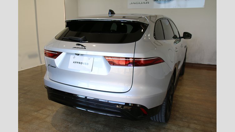 2024 認定中古車 Jaguar F-Pace ハクバシルバー D204 AWD（オートマチック）MHEV S