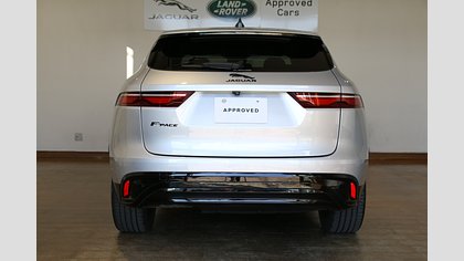 F-Pace 6