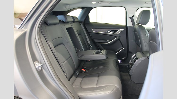 2024 認定中古車 Jaguar F-Pace ハクバシルバー D204 AWD（オートマチック）MHEV S