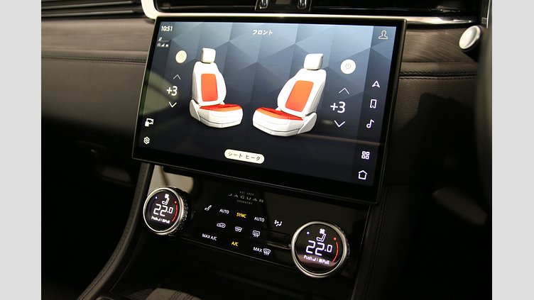 2024 認定中古車 Jaguar F-Pace ハクバシルバー D204 AWD（オートマチック）MHEV S