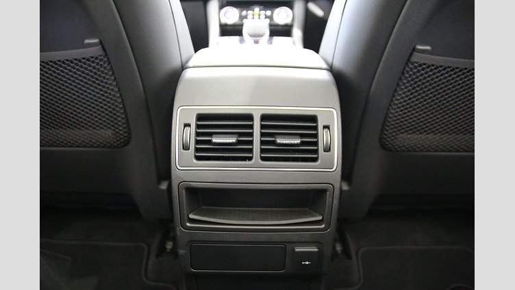 2024 認定中古車 Jaguar F-Pace ハクバシルバー D204 AWD（オートマチック）MHEV S