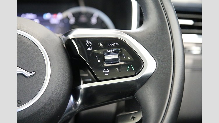 2024 認定中古車 Jaguar F-Pace ハクバシルバー D204 AWD（オートマチック）MHEV S