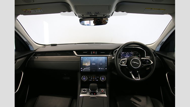 2024 認定中古車 Jaguar F-Pace ハクバシルバー D204 AWD（オートマチック）MHEV S