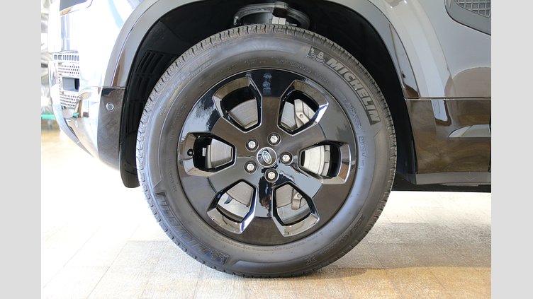 2024 認定中古車 Land Rover Defender 90 カルパチアングレイ D300 AWD（AT） X-DYNAMIC HSE