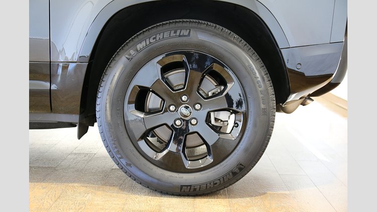 2024 認定中古車 Land Rover Defender 90 カルパチアングレイ D300 AWD（AT） X-DYNAMIC HSE