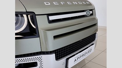 Defender 90 8