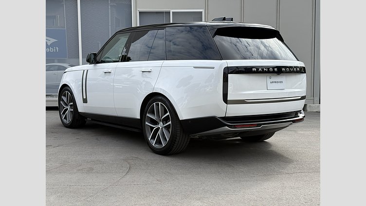 2024 認定中古車 Land Rover Range Rover オストゥーニパールホワイト D300 AWD MHEV（AT） スタンダードホイールベース SE