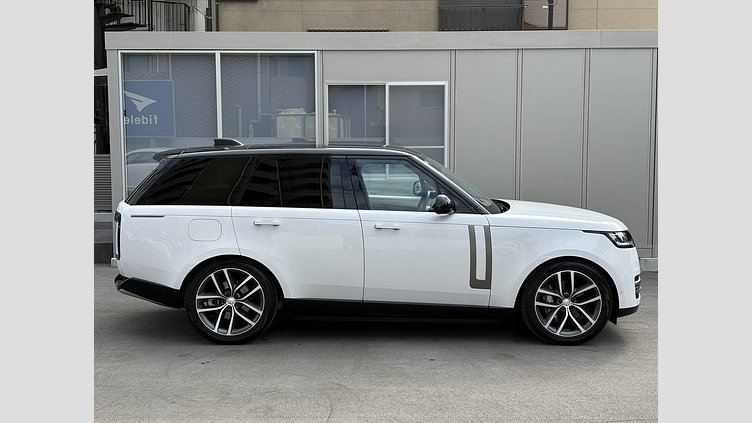 2024 認定中古車 Land Rover Range Rover オストゥーニパールホワイト D300 AWD MHEV（AT） スタンダードホイールベース SE