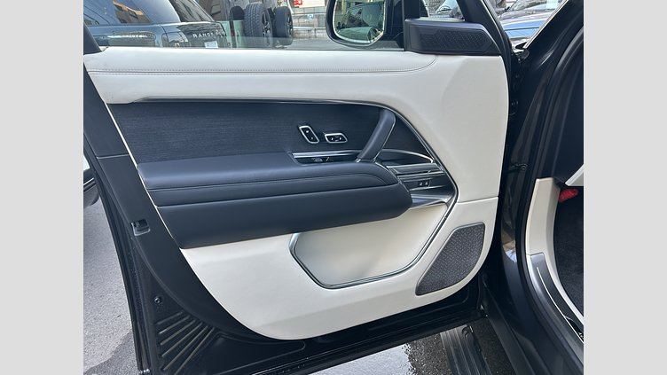 2024 認定中古車 Land Rover Range Rover カルパチアングレイ D300 AWD MHEV（AT） スタンダードホイールベース Autobiography