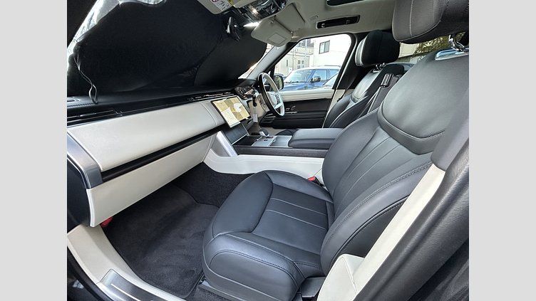 2024 認定中古車 Land Rover Range Rover カルパチアングレイ D300 AWD MHEV（AT） スタンダードホイールベース Autobiography