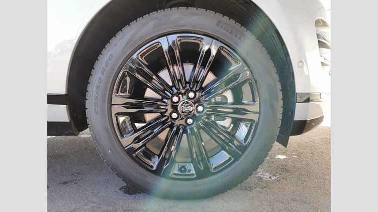 2024 認定中古車 Land Rover Range Rover Evoque ソウルパールシルバー D200マイルドハイブリッド（ディーゼル） DYNAMIC SE