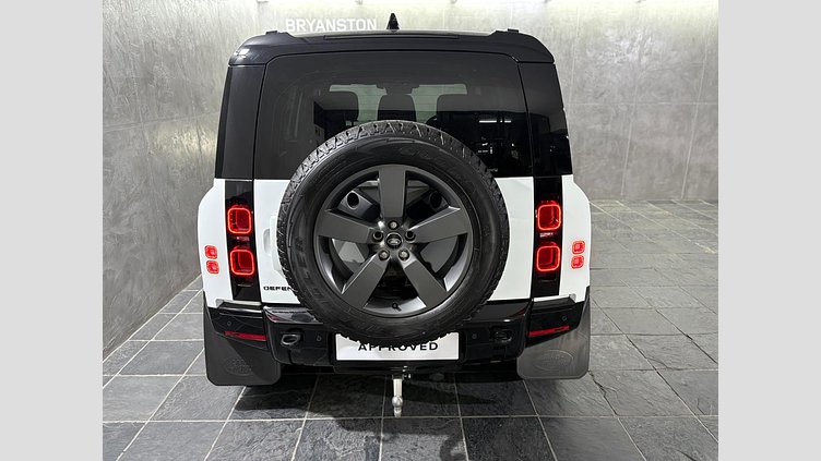 2025 Approved Land Rover Defender 110 Fuji White TBA 110 D350 HSE X-Dynamic