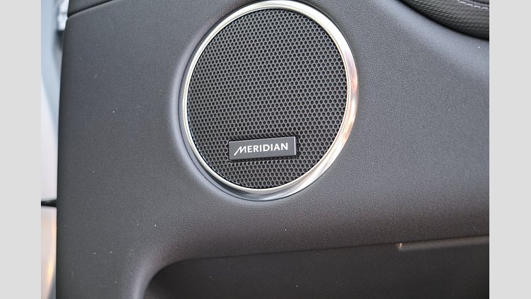 2025 Approved Land Rover Discovery Sport Hakuba Silver P250 Petrol Mild Hybrid Dynamic SE