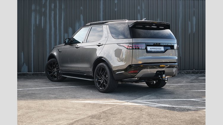 2025 Approved Land Rover Discovery Silicon Silver D250 Diesel Mild Hybrid Dynamic SE