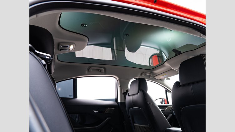 2019 認定中古車 Jaguar I-Pace フォトンレッド EV400 SE