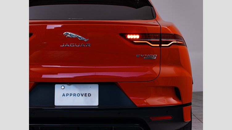 2019 認定中古車 Jaguar I-Pace フォトンレッド EV400 SE