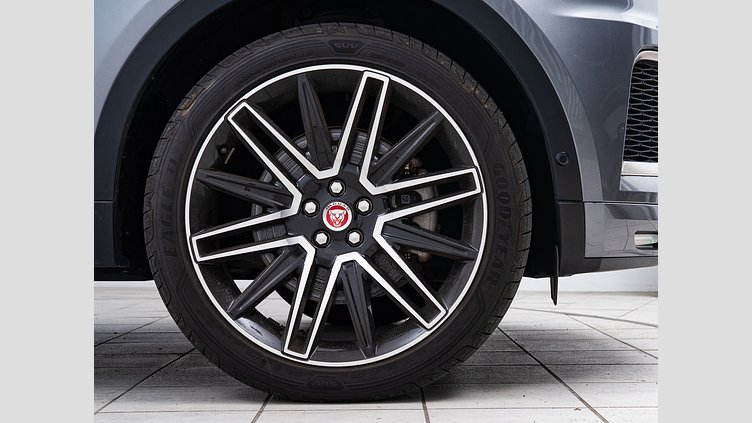 2023 認定中古車 Jaguar E-Pace Eiger Grey 2.0PET R-Dynamic　SE　P250