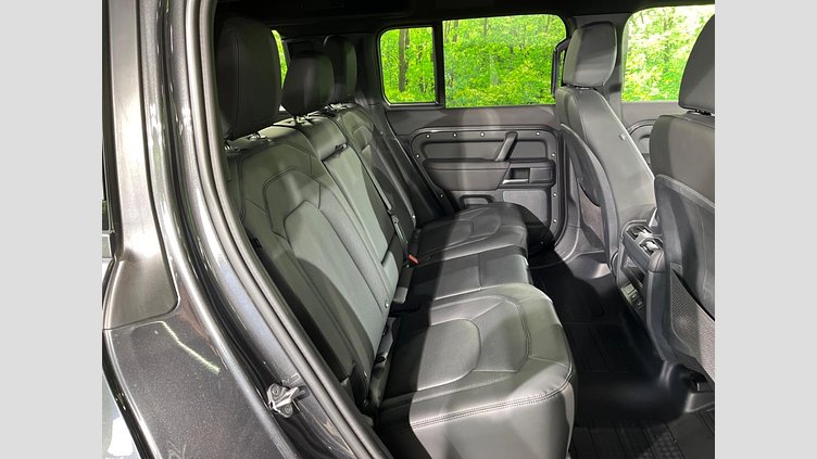 2023 認定中古車 Land Rover Defender 110 カルパチアングレイ D300 AWD（AT） S