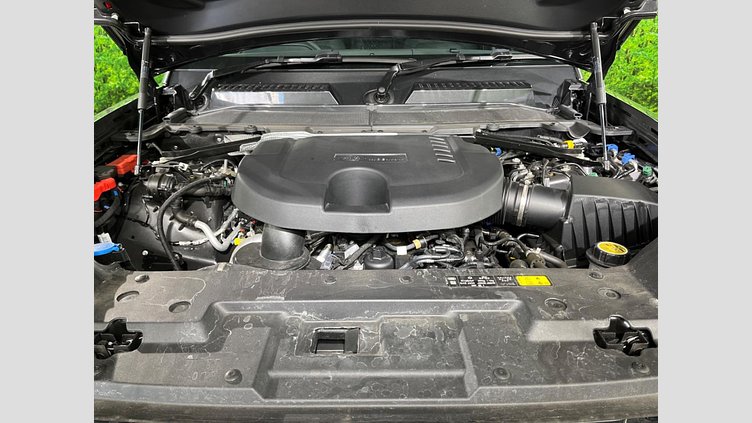 2023 認定中古車 Land Rover Defender 110 カルパチアングレイ D300 AWD（AT） S