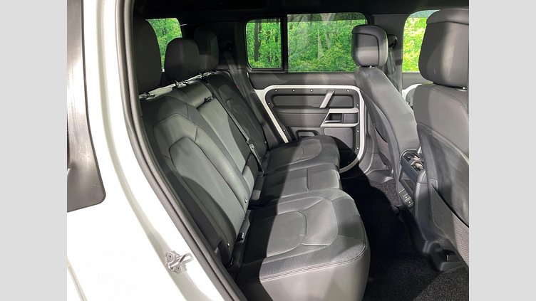 2022 認定中古車 Land Rover Defender 110 フジホワイト D300 AWD（AT） X-DYNAMIC HSE