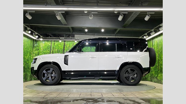 2022 認定中古車 Land Rover Defender 110 フジホワイト D300 AWD（AT） X-DYNAMIC HSE