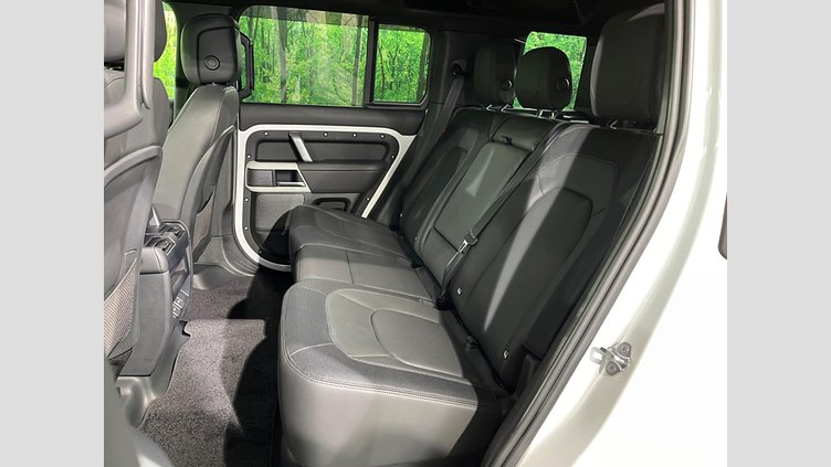 2022 認定中古車 Land Rover Defender 110 フジホワイト D300 AWD（AT） X-DYNAMIC HSE