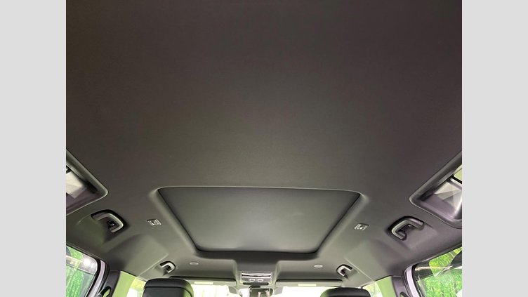 2022 認定中古車 Land Rover Defender 110 フジホワイト D300 AWD（AT） X-DYNAMIC HSE