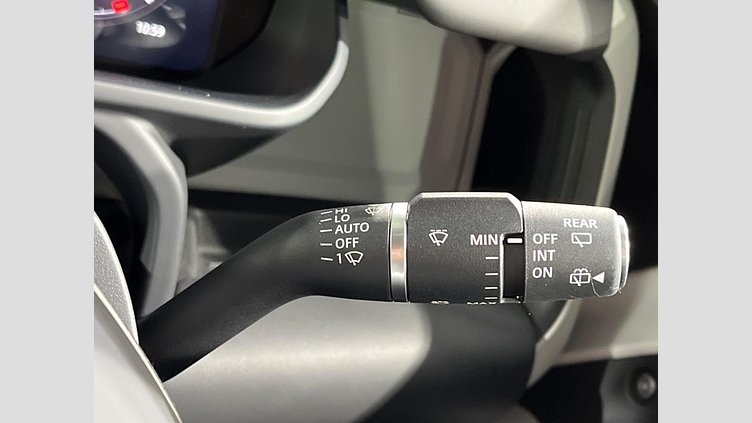 2022 認定中古車 Land Rover Defender 110 フジホワイト D300 AWD（AT） X-DYNAMIC HSE