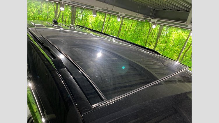 2022 認定中古車 Land Rover Defender 110 フジホワイト D300 AWD（AT） X-DYNAMIC HSE