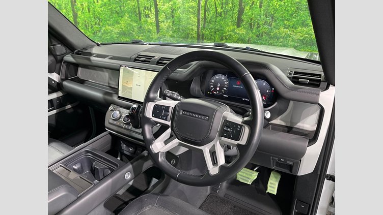 2022 認定中古車 Land Rover Defender 110 フジホワイト D300 AWD（AT） X-DYNAMIC HSE